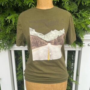 Good Fellow & Co; Olive Green; Short Sleeve Graphic Tee Shirt; NWOT; Women (M)